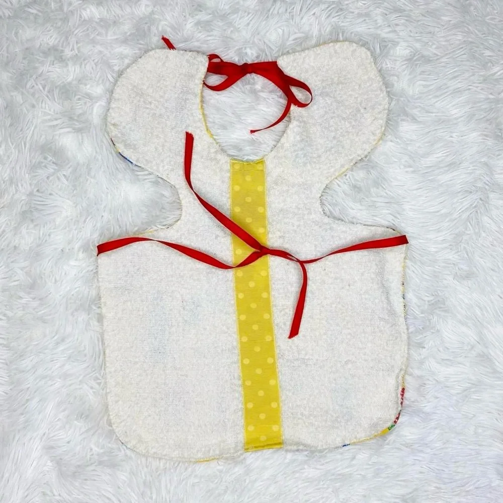 Vintage 70’s Kids Yellow Apple Cottage Quilted Baby Bib